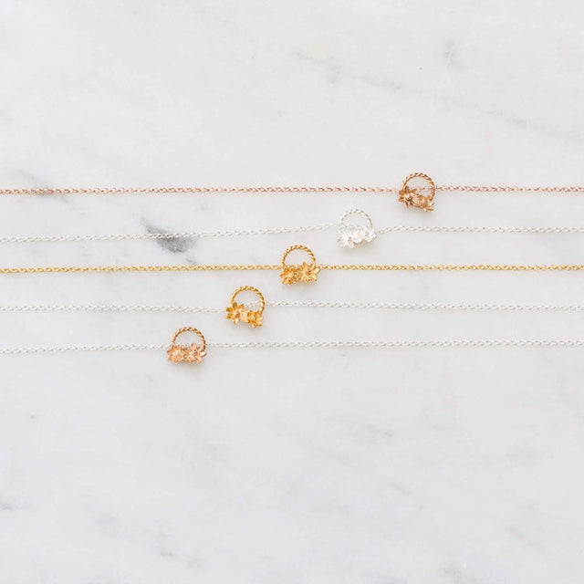 Tiny flowers bracelet silver