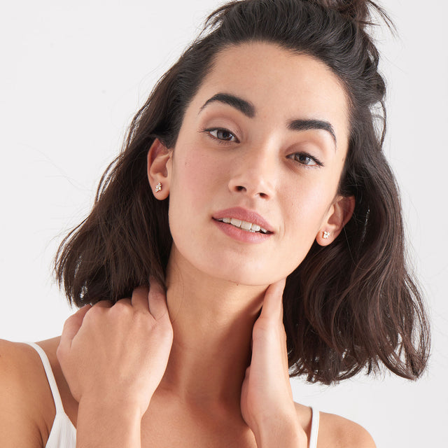 Glow cluster stud earrings gold